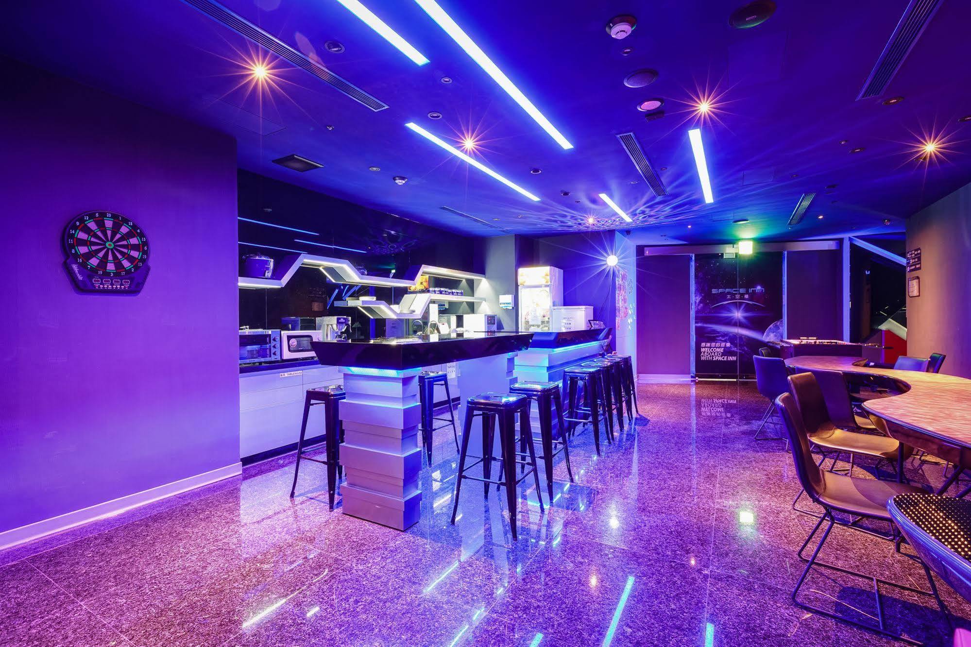 Space Inn Xinyi Taipei Exteriör bild